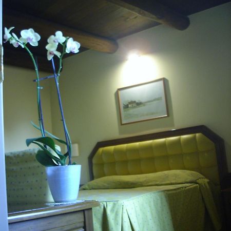 Chiara E Benedetta Villa Degli Ulivi ออร์เวียโต ห้อง รูปภาพ