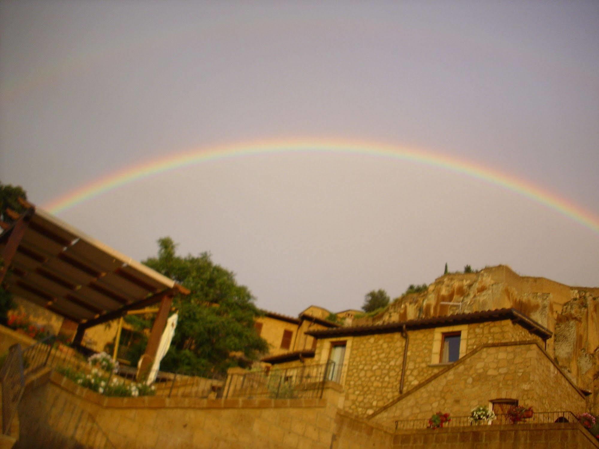 Chiara E Benedetta Villa Degli Ulivi ออร์เวียโต ภายนอก รูปภาพ