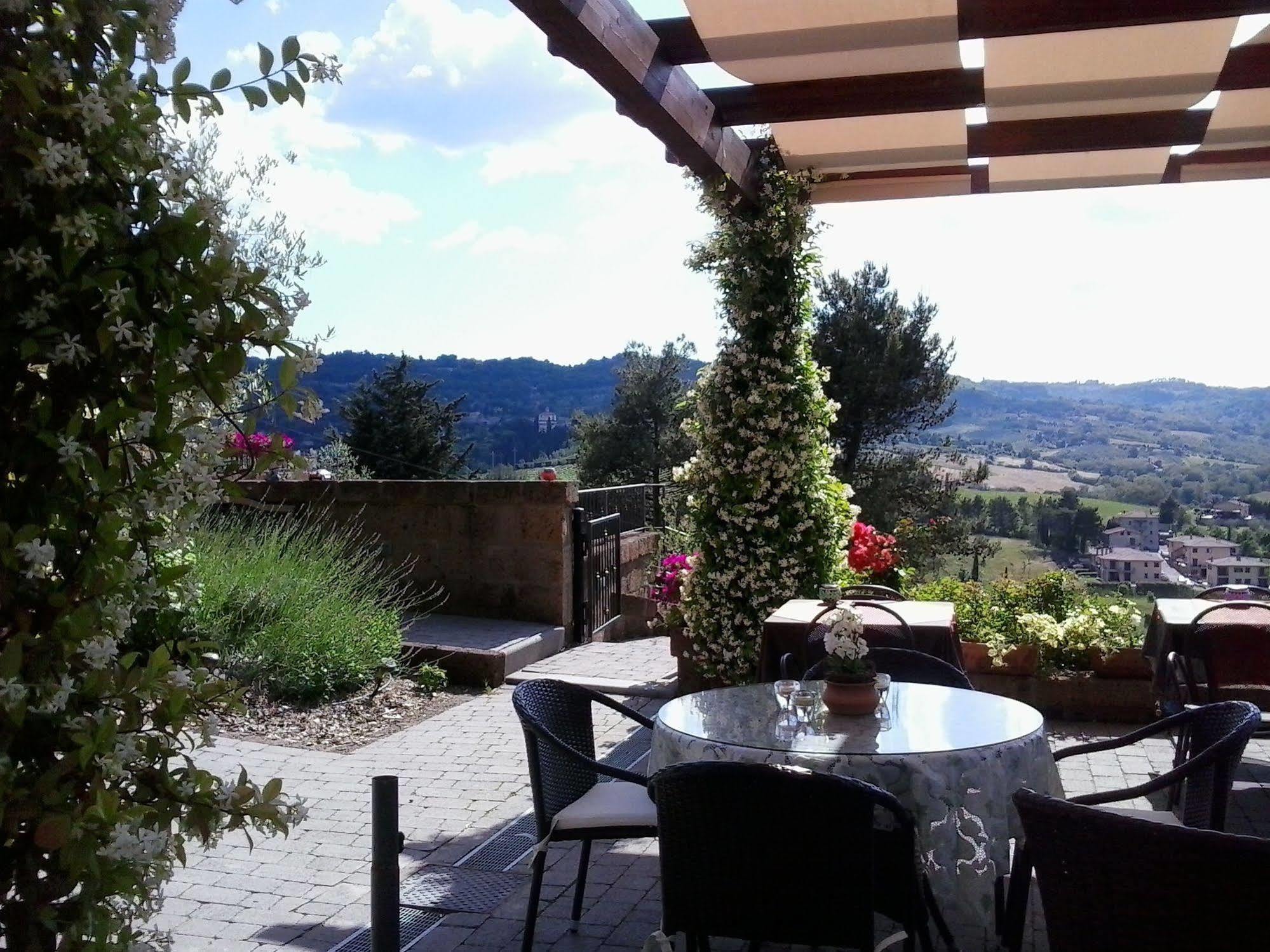 Chiara E Benedetta Villa Degli Ulivi ออร์เวียโต ภายนอก รูปภาพ